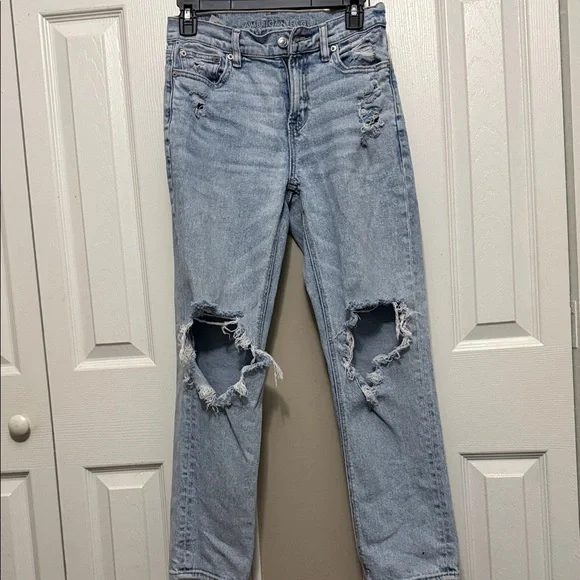 American Eagle Outfitters Women's Blue Distressed Boyfriend Jeans - Picture 3 of 6